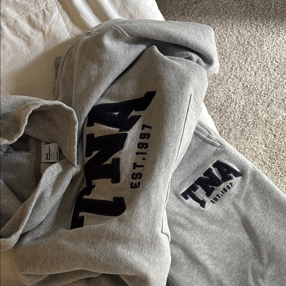 TNA Gray ARITZIA SET for women